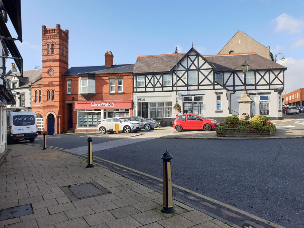 Neston Cross