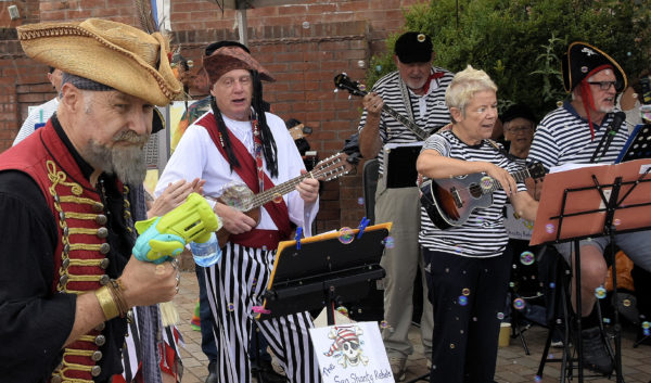 Pirate market photograph